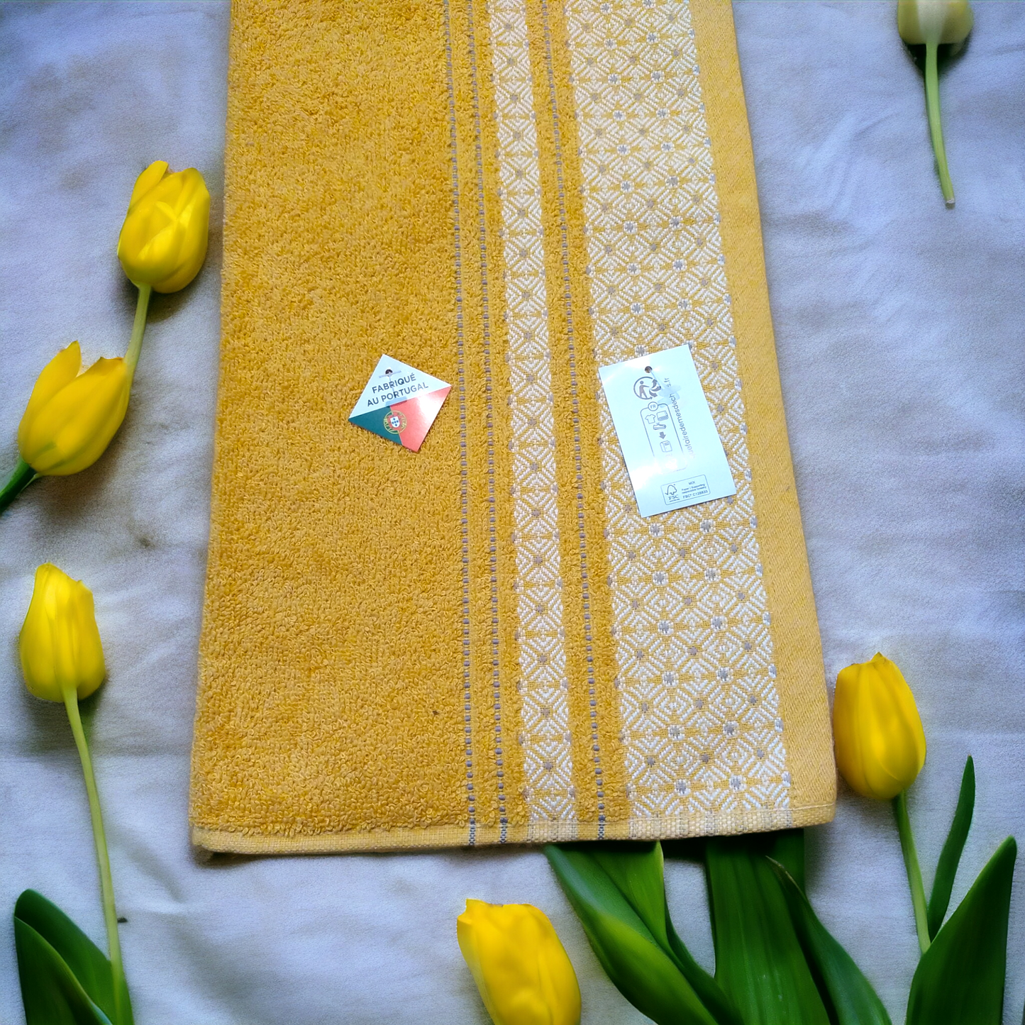 Serviette de bain jaune 100% coton 50x90cm