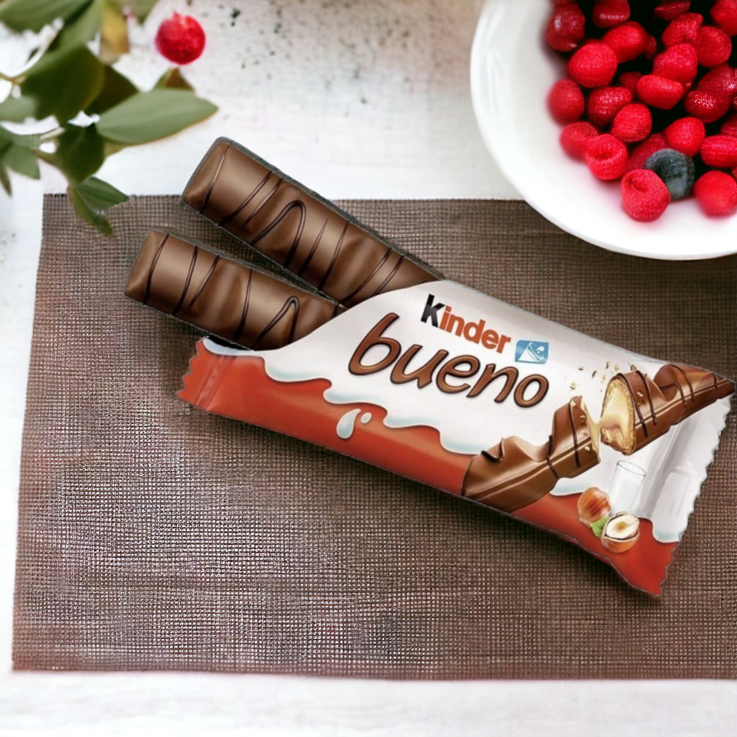 Kinder Bueno gaufrettes enrobées de chocolat au lait, fourrées lait et noisettes broyées  5x2 (220g)